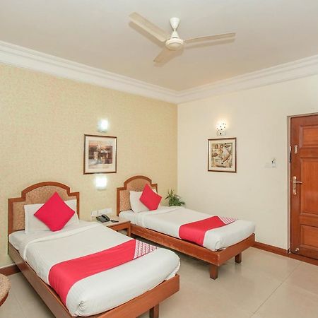 Oyo 579 Hotel Aab Bengaluru Kültér fotó