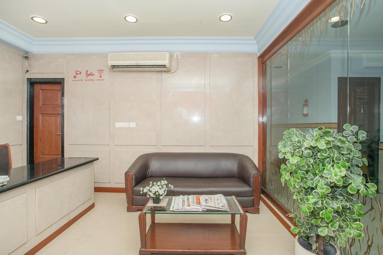 Oyo 579 Hotel Aab Bengaluru Kültér fotó