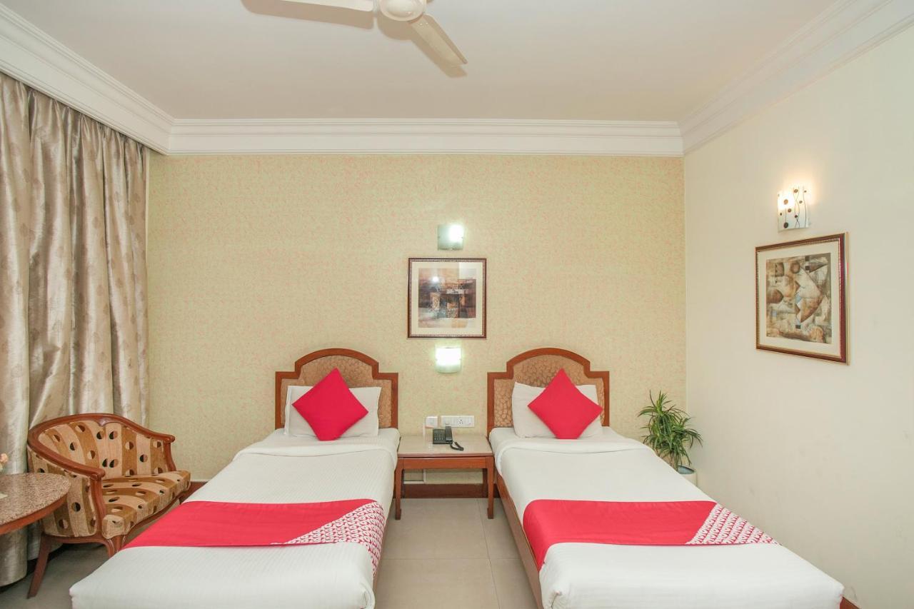 Oyo 579 Hotel Aab Bengaluru Kültér fotó