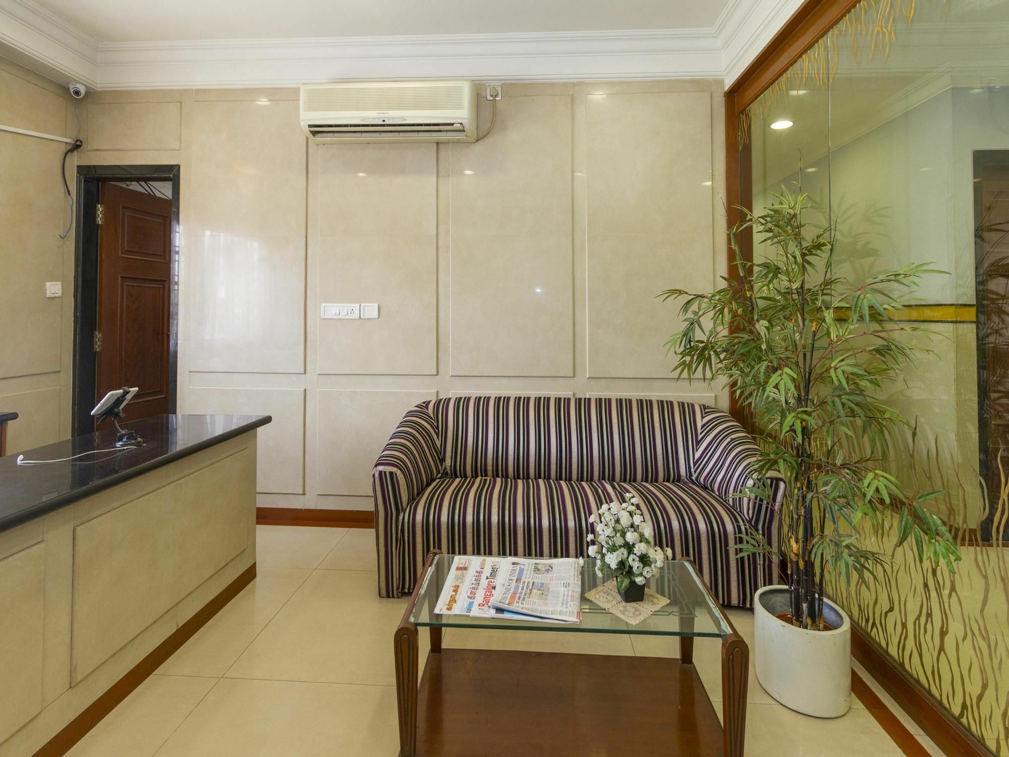 Oyo 579 Hotel Aab Bengaluru Kültér fotó